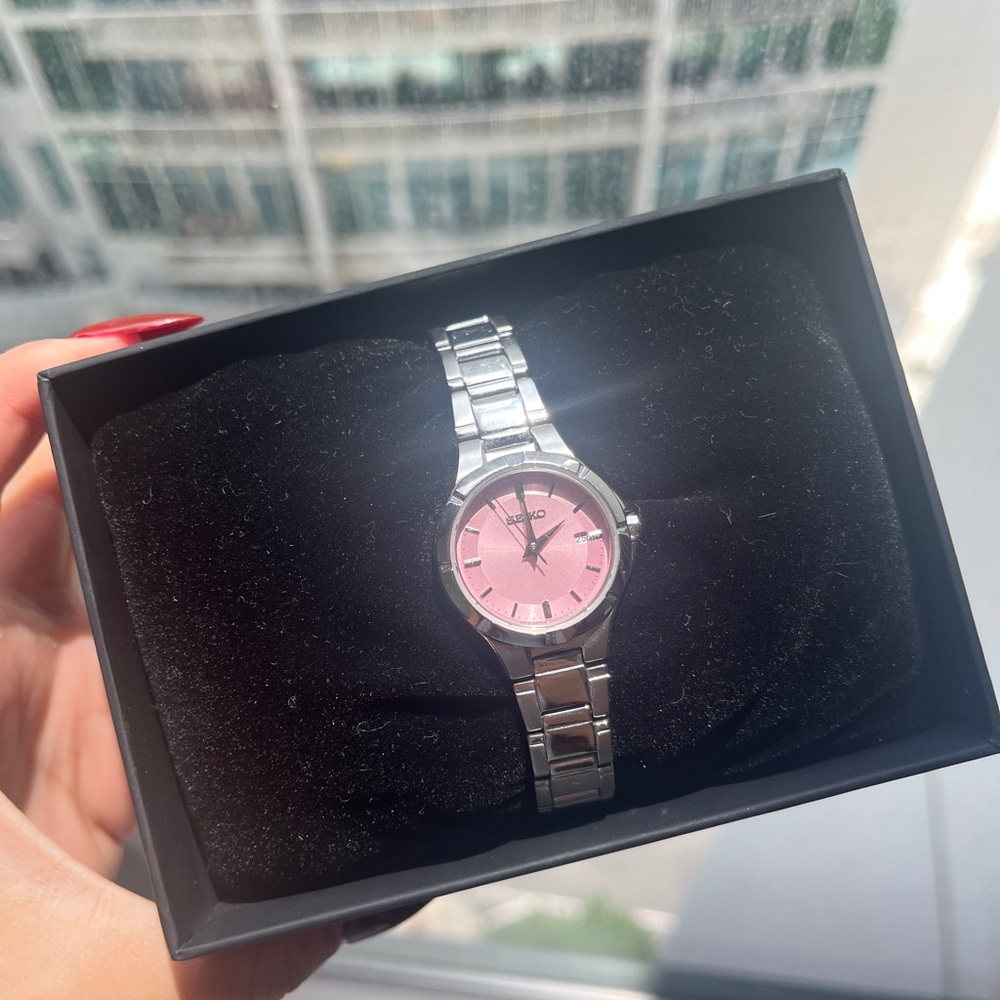 Seiko Silver Watch with Pink Dial Style #SUR413